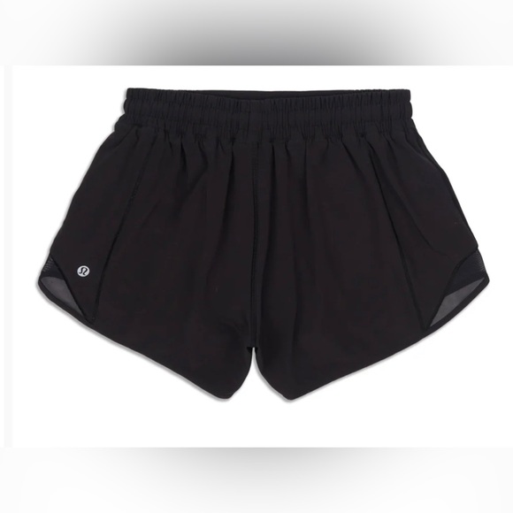lululemon athletica Pants - Lululemon Hotty Hot Short 2.5” Lined Sz 4
